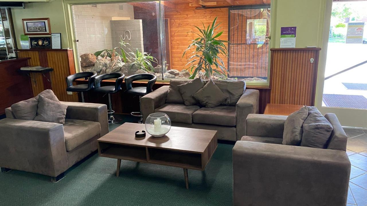 Bucketts Way Motel Gloucester Esterno foto