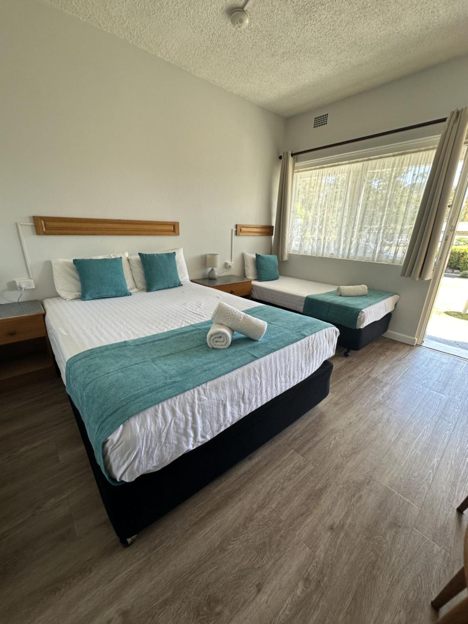 Bucketts Way Motel Gloucester Esterno foto
