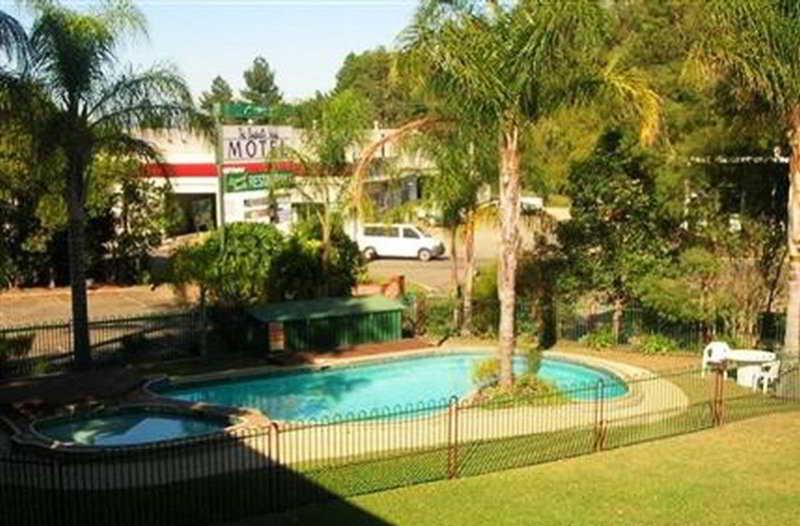 Bucketts Way Motel Gloucester Esterno foto