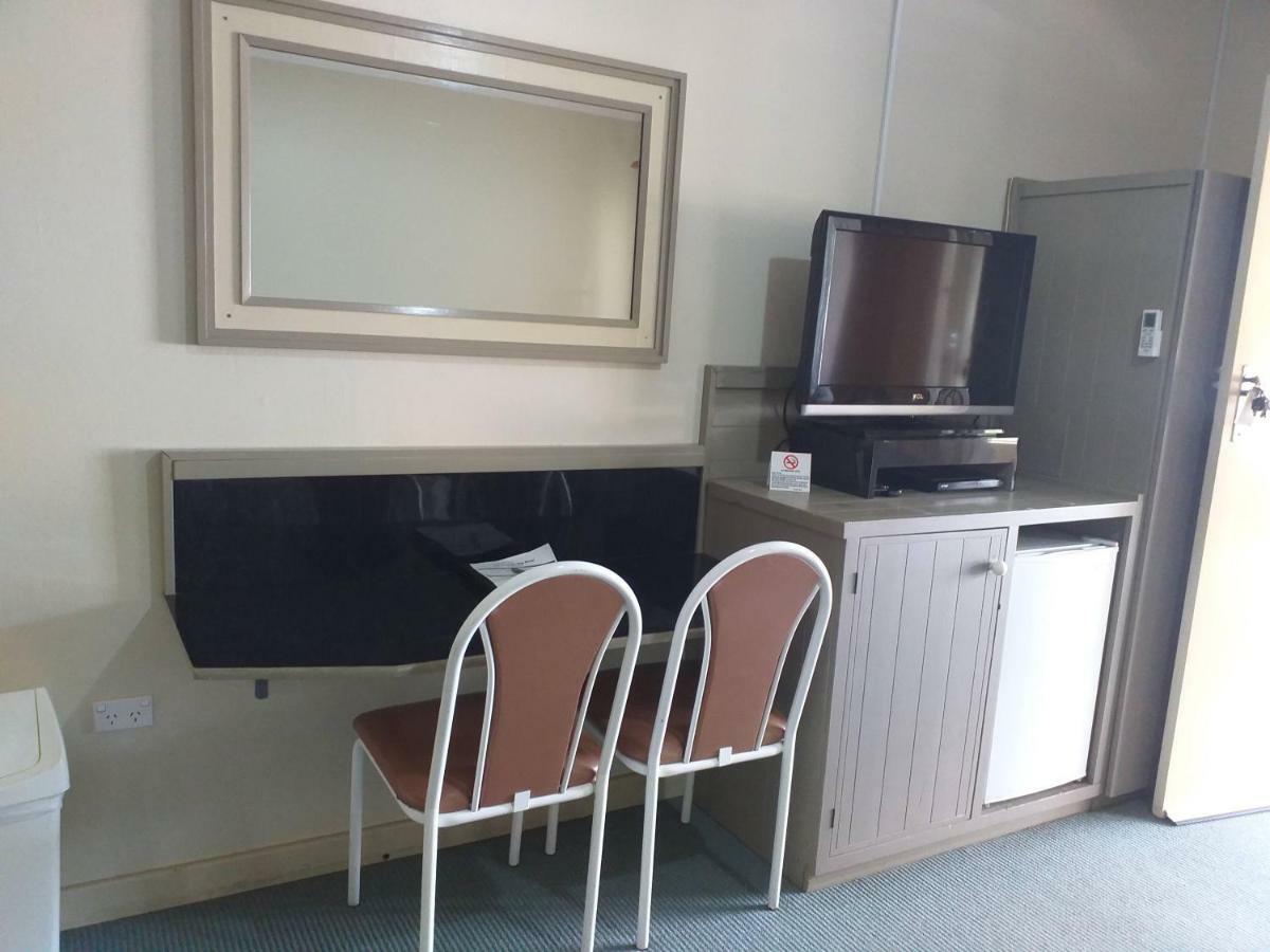 Bucketts Way Motel Gloucester Esterno foto