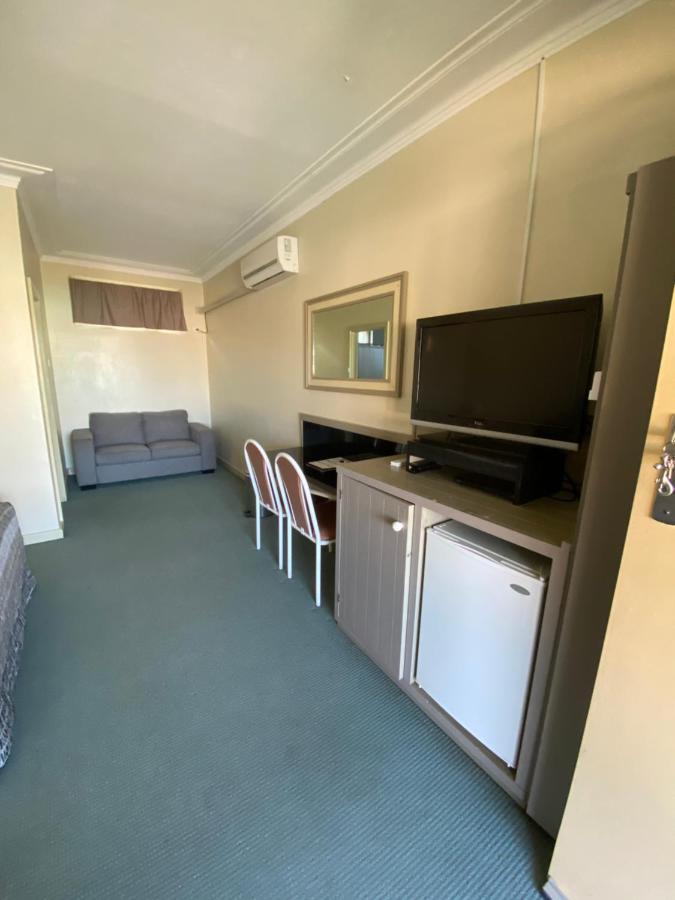 Bucketts Way Motel Gloucester Esterno foto
